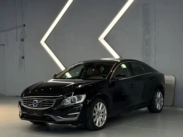 VOLVO S60 PLUG IN HYBRID