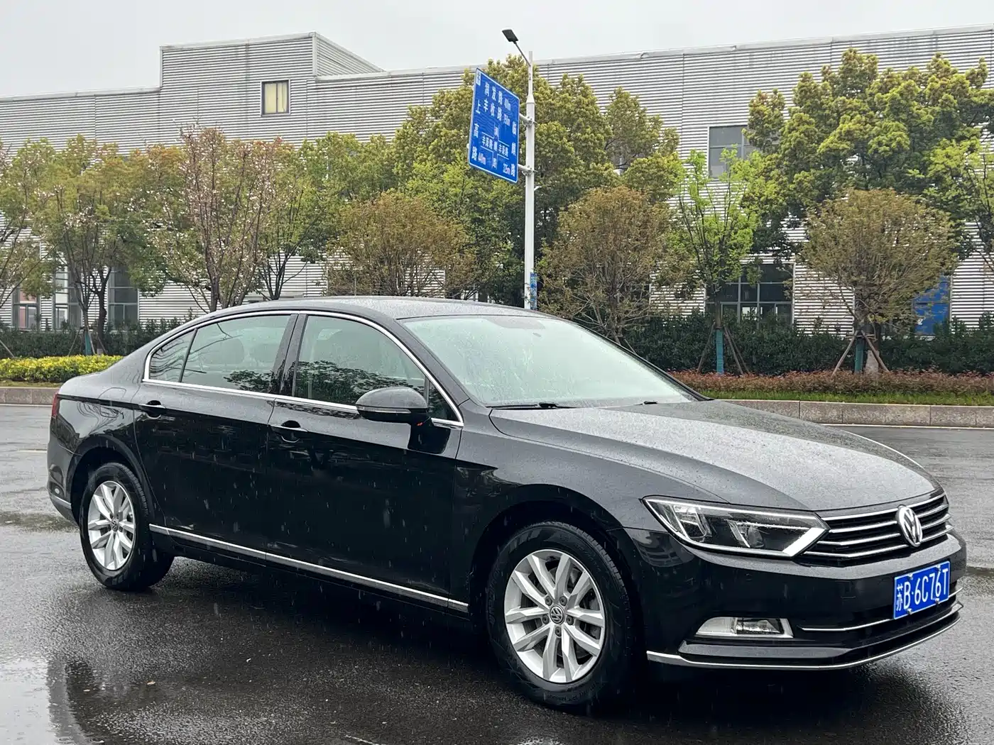 Volkswagen Magotan 2017 330TSI DSG Leading фото 3