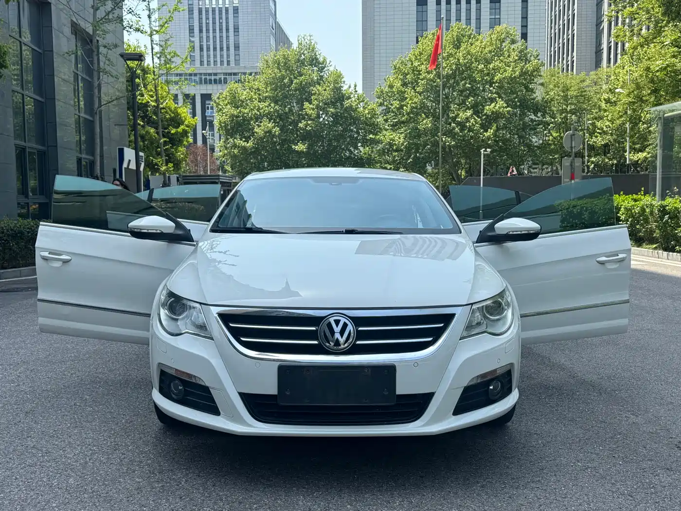 Volkswagen FAW-Volkswagen CC 2012 1.8TSI Elite фото 9