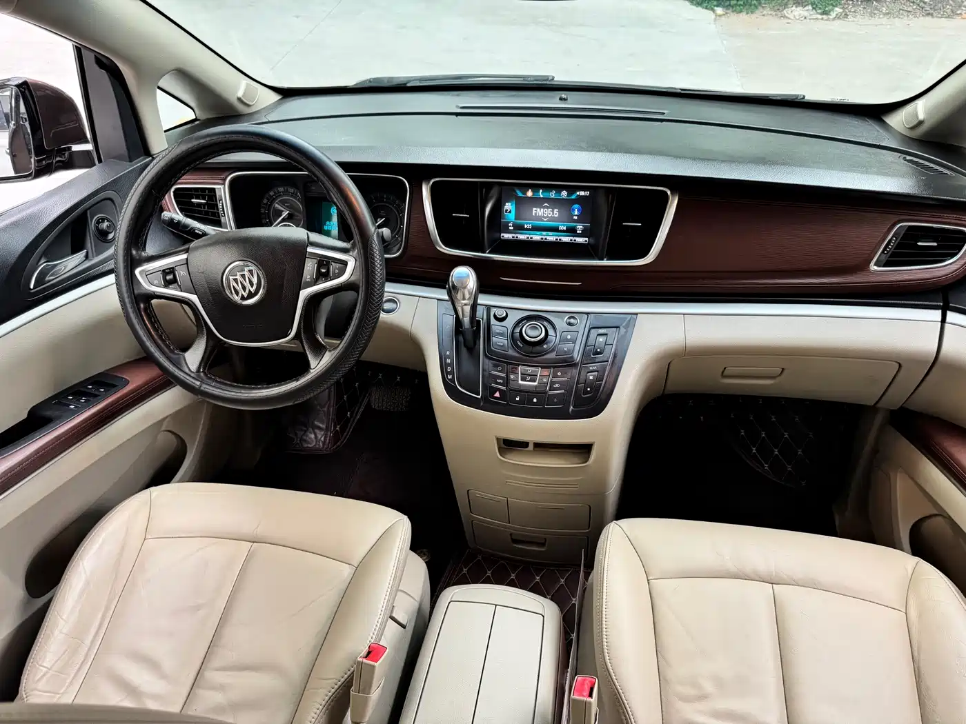 Buick GL8 2018 28T Luxury Model China VI фото 9
