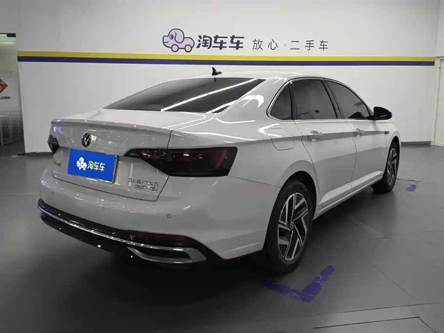 Volkswagen Sagitar 2023 300TSI DSG Surpassing Edition фото 3