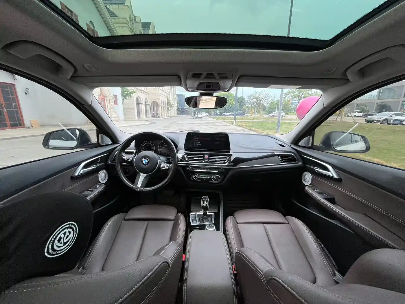 BMW 1 Series 2022 120i M Sport Shadow Edition фото 9