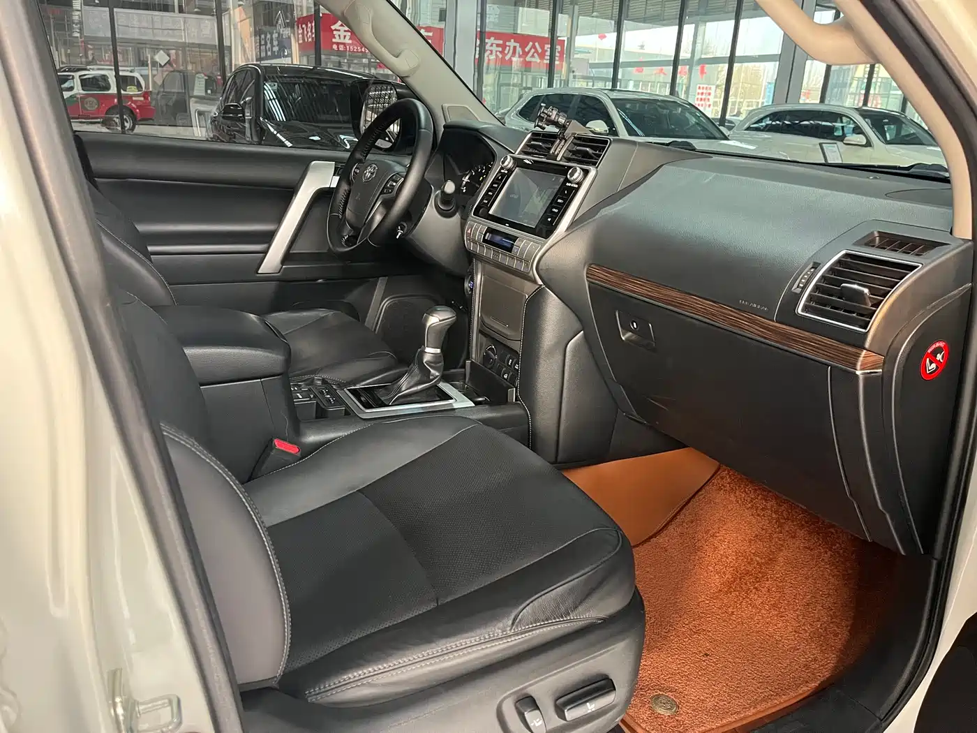 Toyota Prado 2018 3.5L Auto TX-L фото 7
