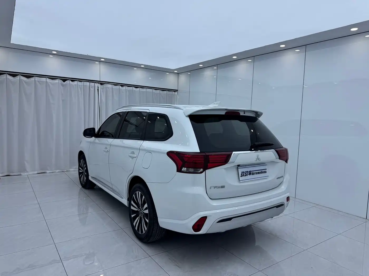 Mitsubishi Outlander 2023 2021 2.0L FWD Comfort Edition 5-seater
