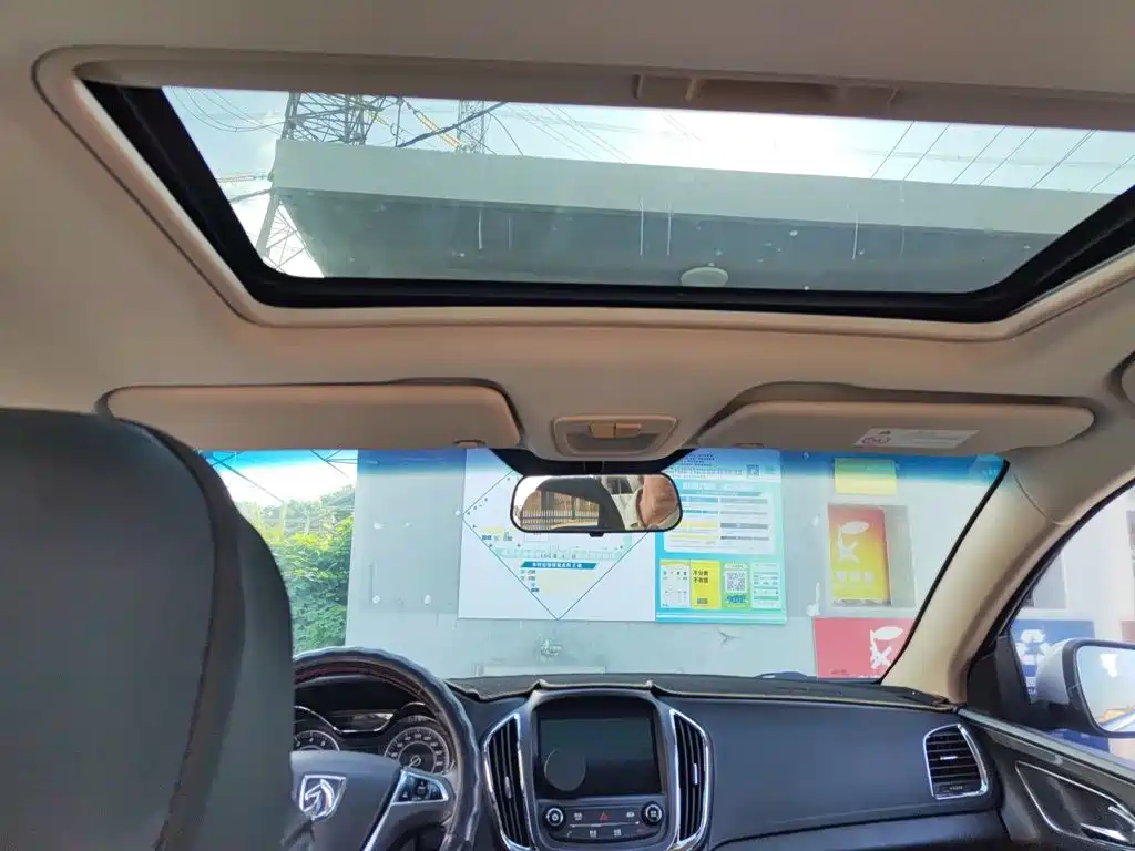 Baojun 560 2017 2016 1.8L iAMT Luxury
