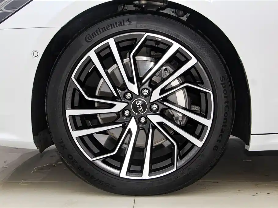 Audi A7 2024 45 TFSI Premium Selection фото 34