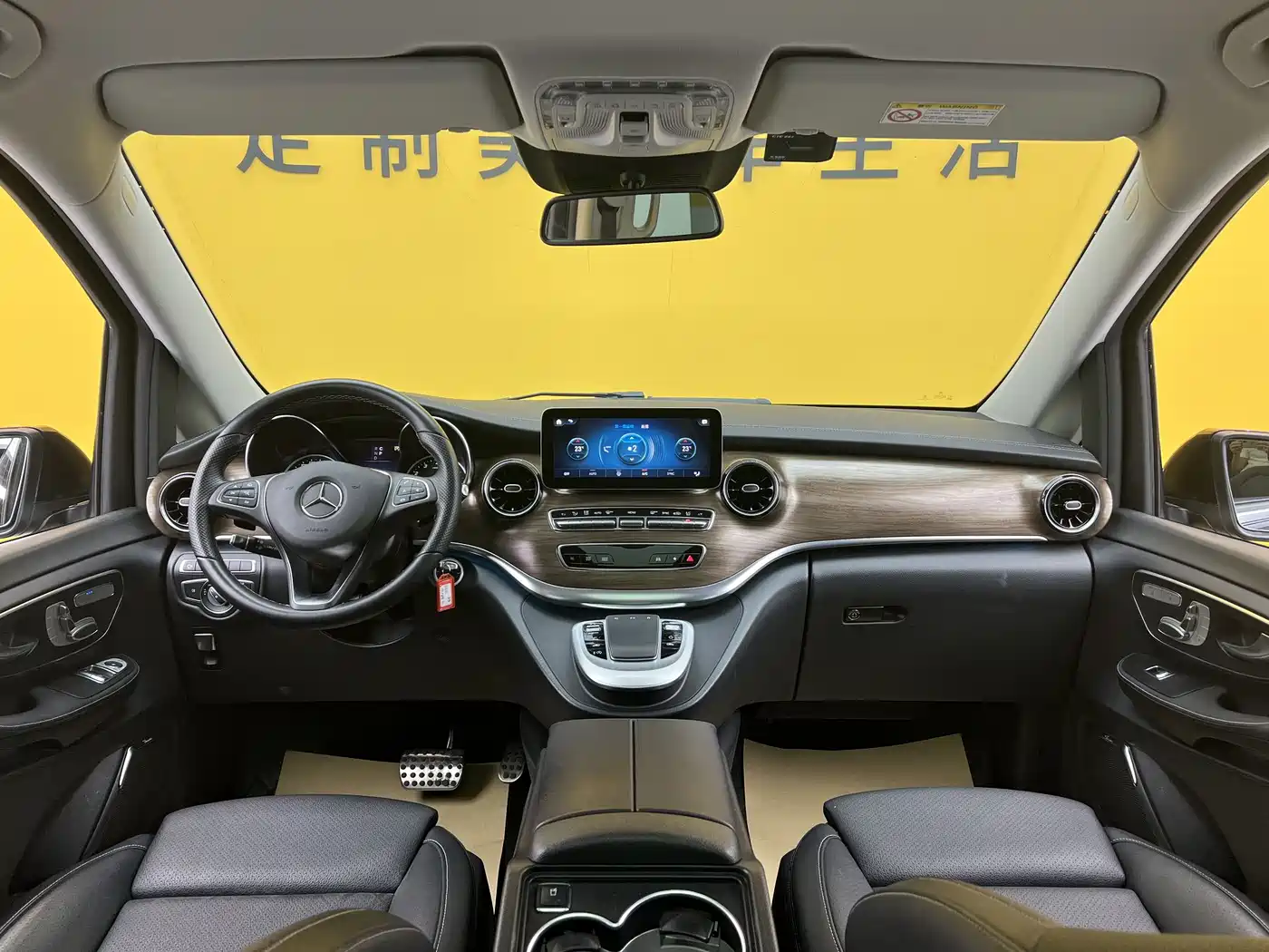 Mercedes-Benz V-Class 2022 V 260 Prestige Edition фото 22