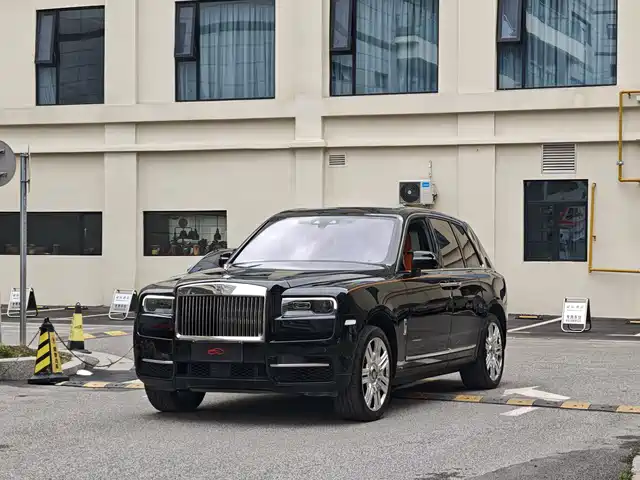 ROLLS-ROYCE CULLINAN