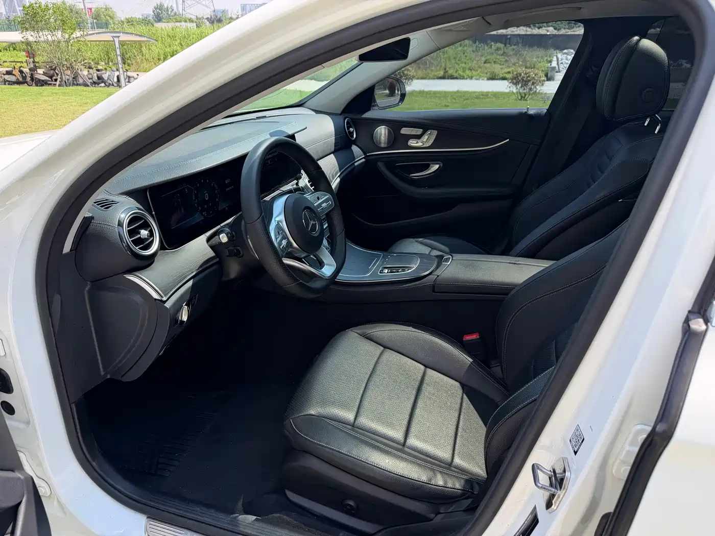 Mercedes-Benz E-Class 2019 E 300 L Sport Luxury фото 9