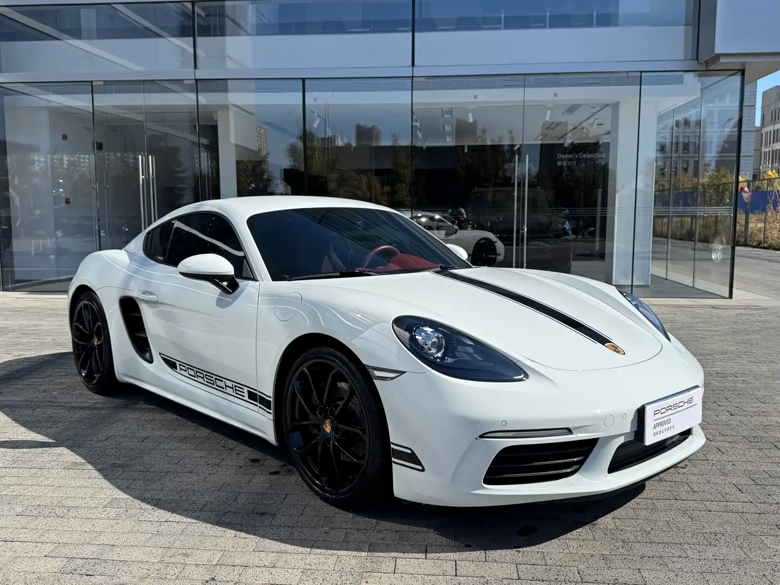 Фото 1 - Porsche 718