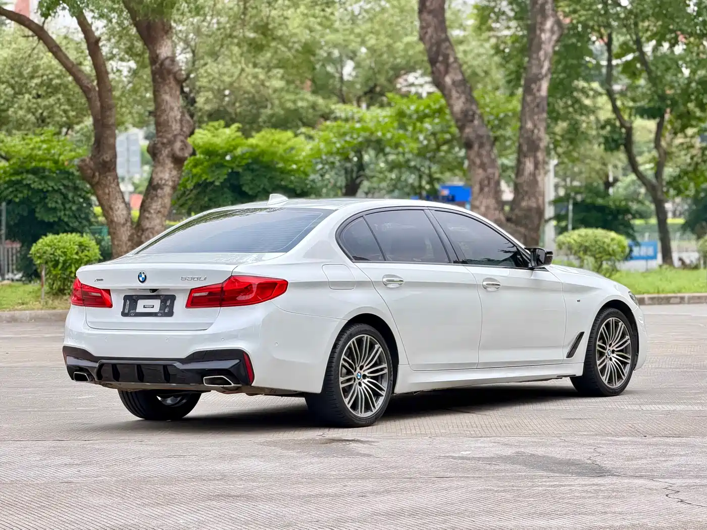 BMW 5 Series 2018 Facelift 530Li Exclusive M Sport Package фото 5