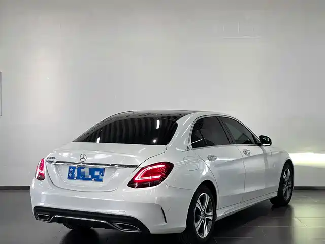 Mercedes-Benz C-Class 2020 Facelift C 260 L Sport — фото 3