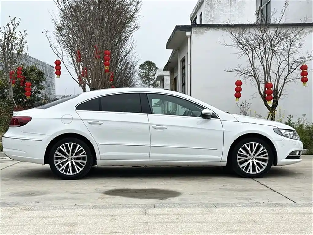 Volkswagen FAW-Volkswagen CC 2018 1.8TSI Luxury фото 7