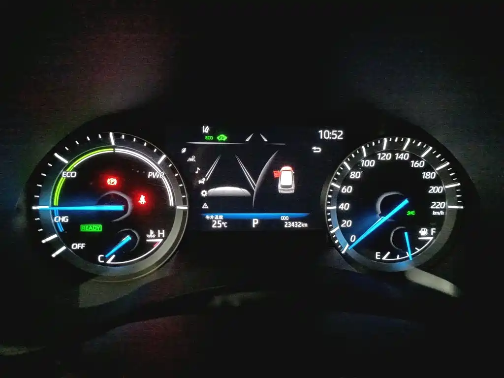 Toyota Highlander 2023 2.5L Smart Hybrid Dual Engine AWD Premium 7-Seater фото 8