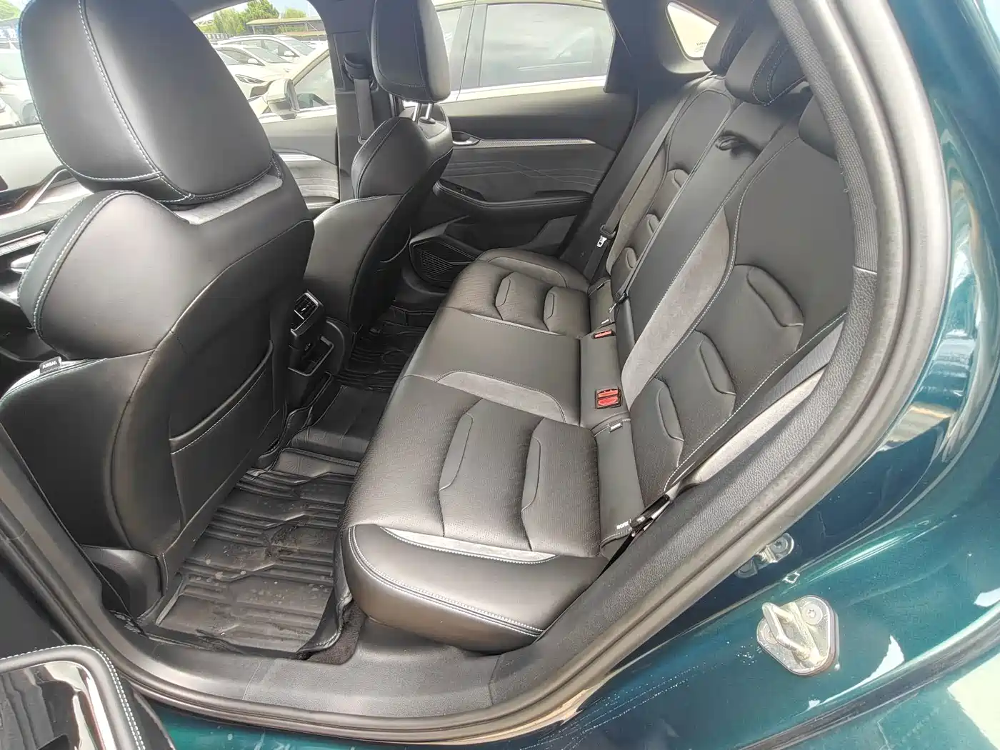 Фото 9 - Geely Preface