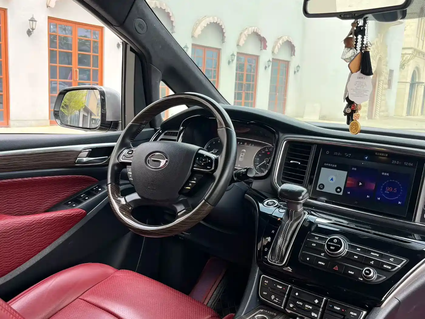 GAC Trumpchi Trumpchi M8 2018 320T Premium Edition фото 7