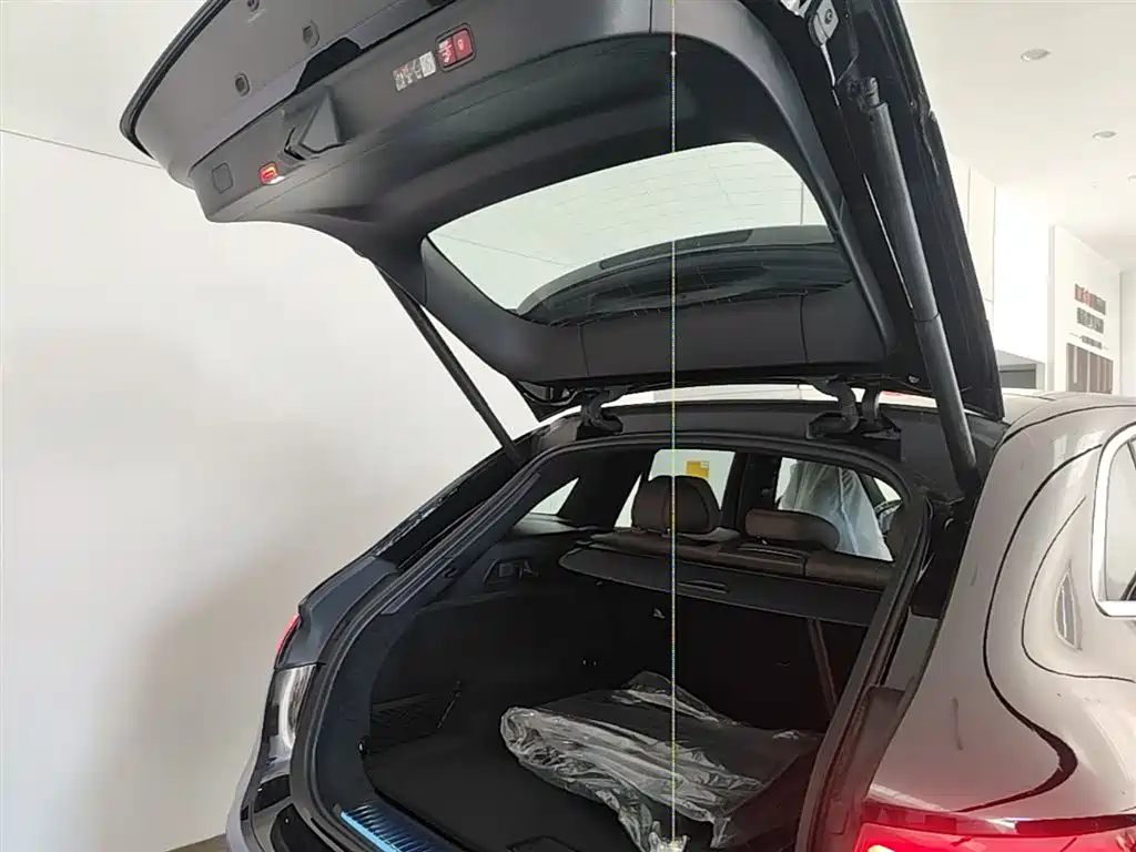 Mercedes-Benz EQE SUV 2024 500 4MATIC Luxury Edition фото 19