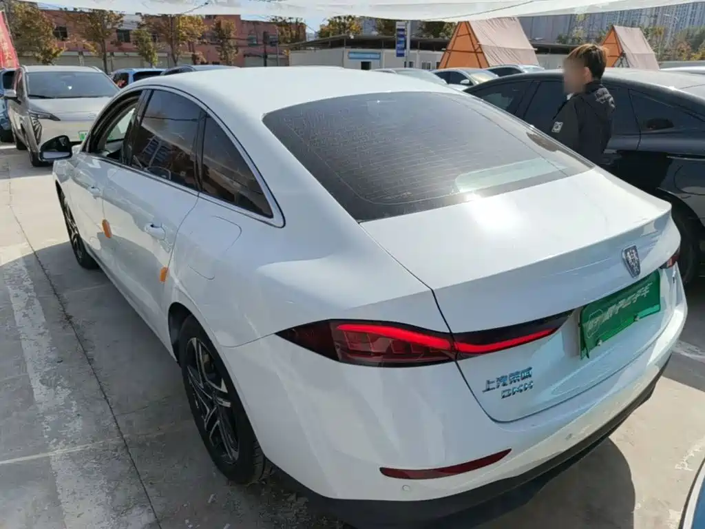 Roewe D7 2024 2023 DMH 125km Beyond Edition