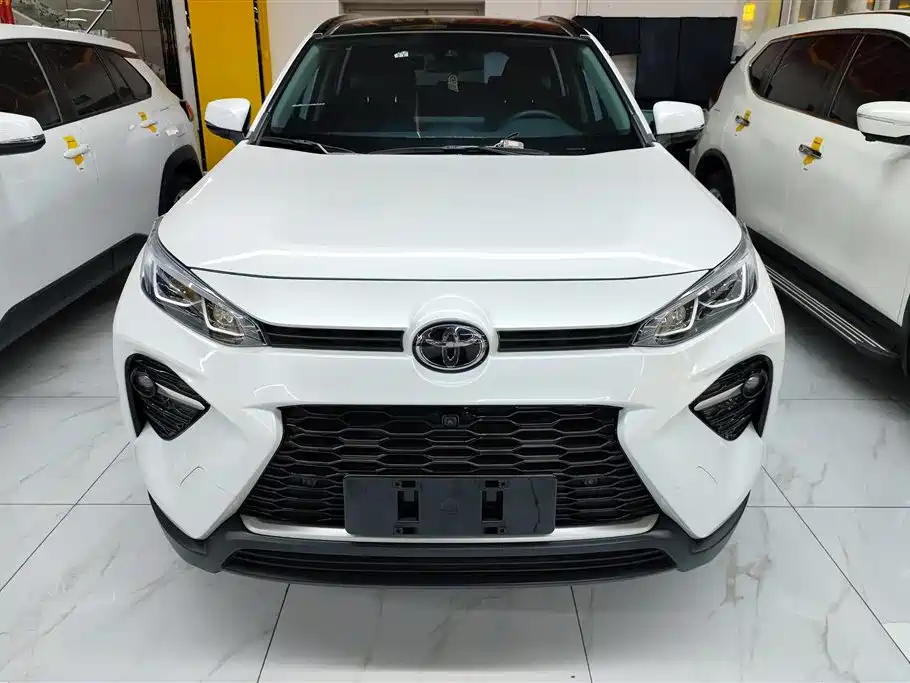 Toyota Wildlander 2023 2.0L CVT FWD Luxury PLUS фото 2