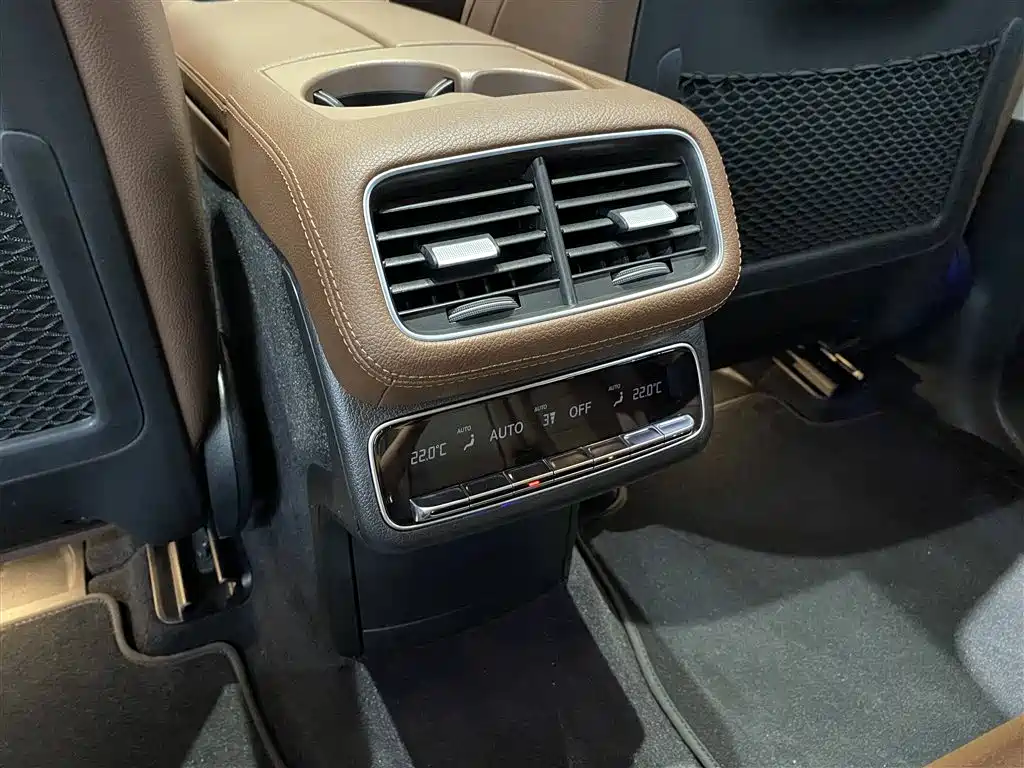 Mercedes-Benz GLE 2024 GLE 450 4MATIC Fashion фото 19