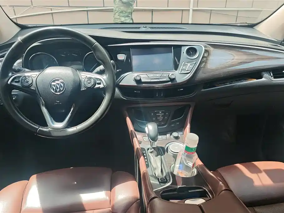 Buick Envision Plus 2017 28T AWD Luxury фото 12