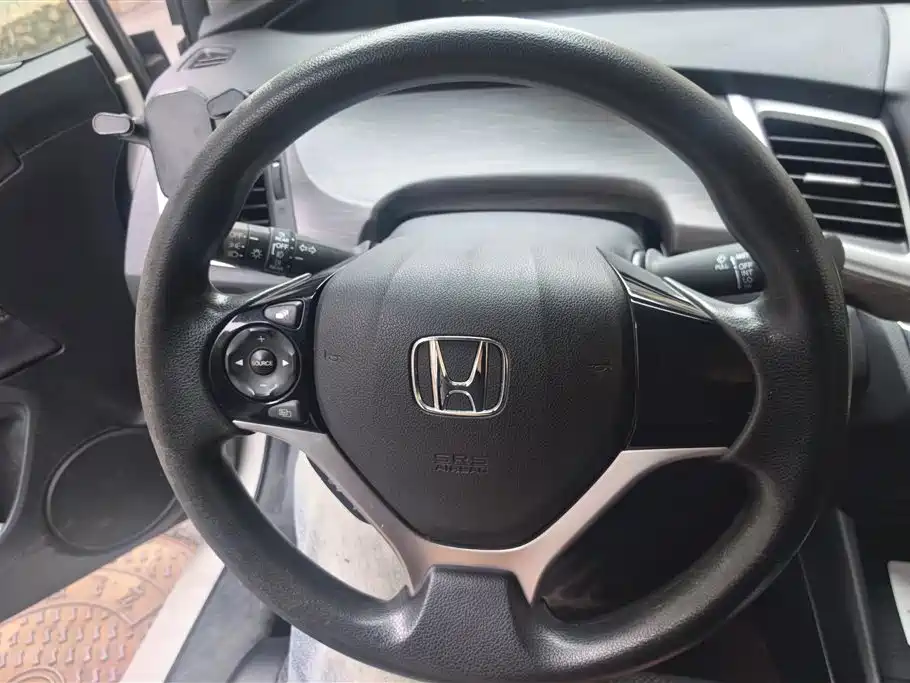 Honda Jade 2016 1.8L Automatic Comfort Elite Version 5-seater фото 15