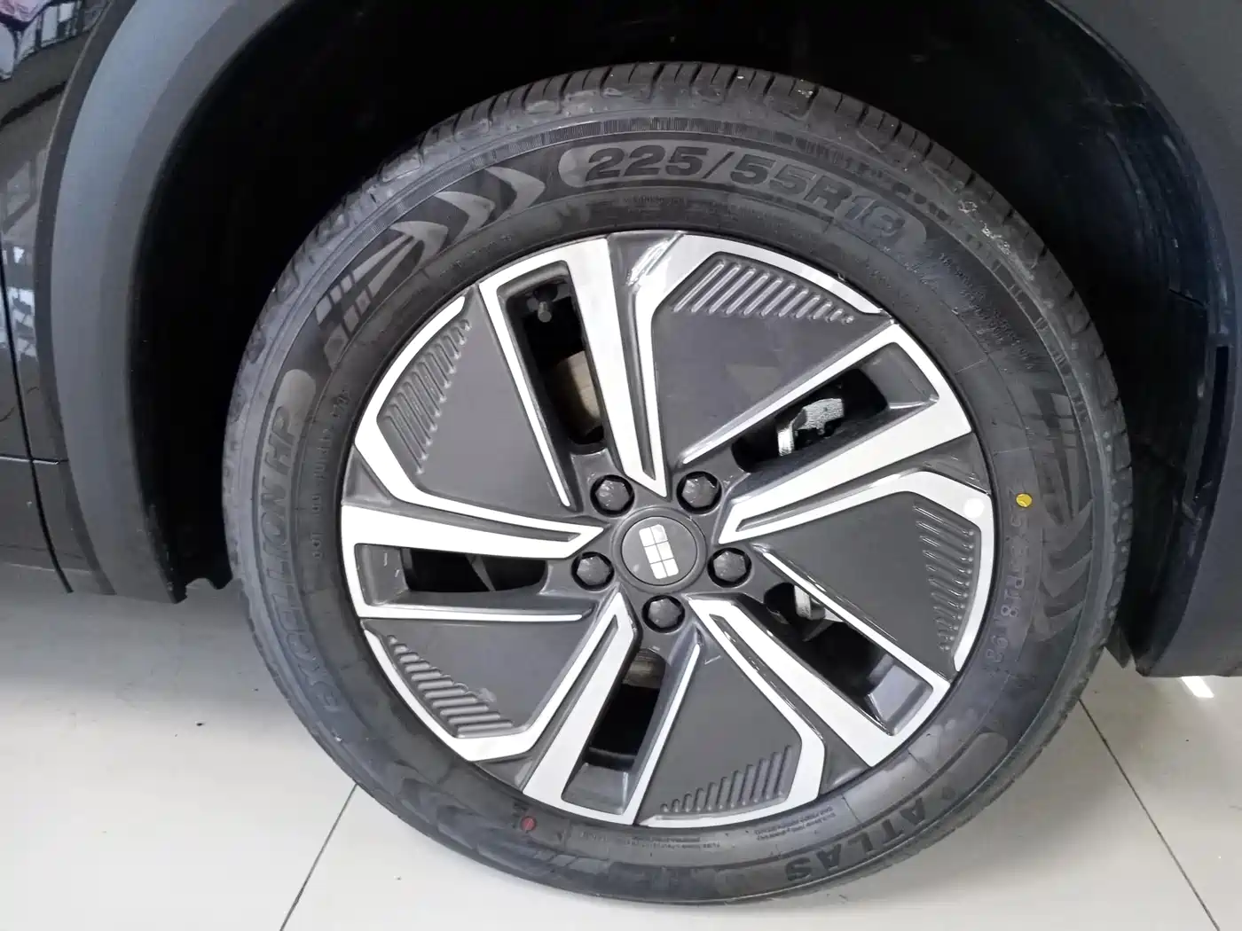 Geely Galaxy Galaxy Starship 7 EM-i 2025 120km Navigation Edition фото 17