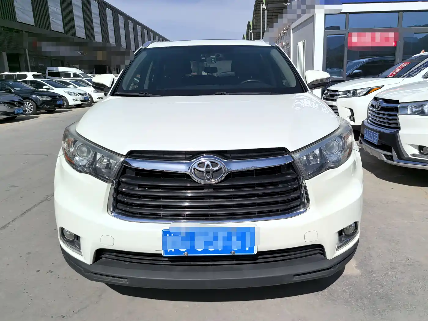 TOYOTA HIGHLANDER