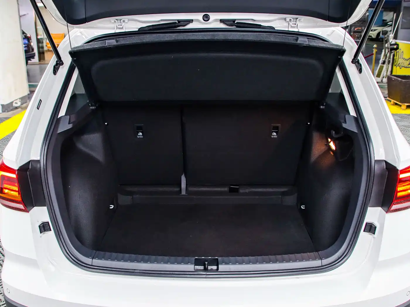 Volkswagen Tharu, миниатюра 17
