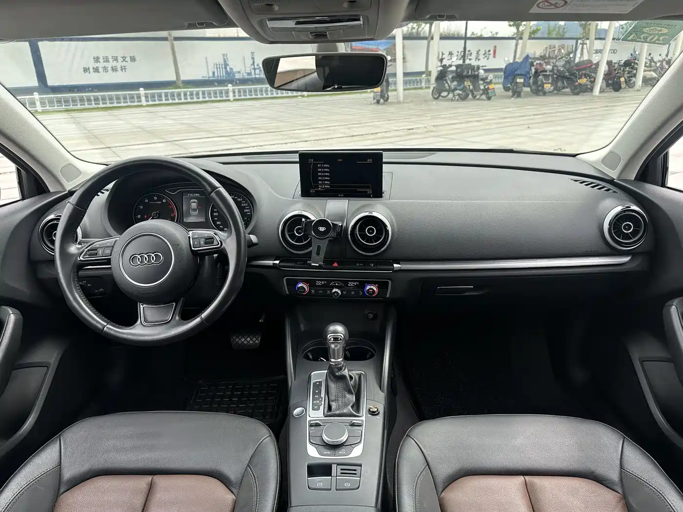 Audi A3 2016 Limousine 40 TFSI Style фото 9