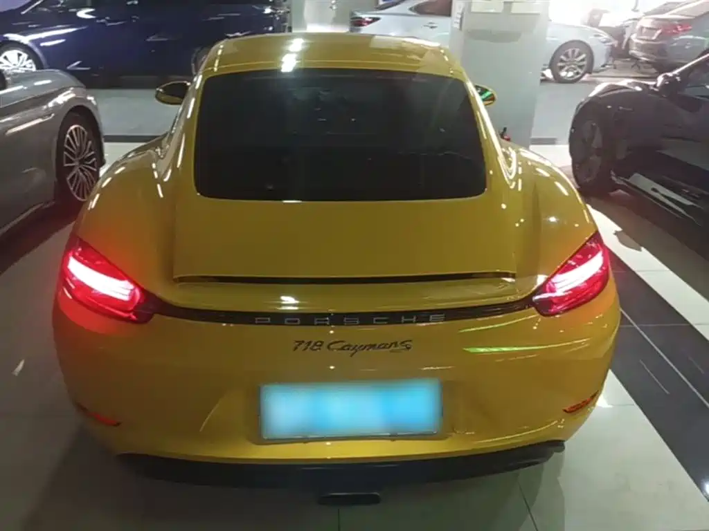 Porsche 718 2018 Cayman 2.0T фото 6