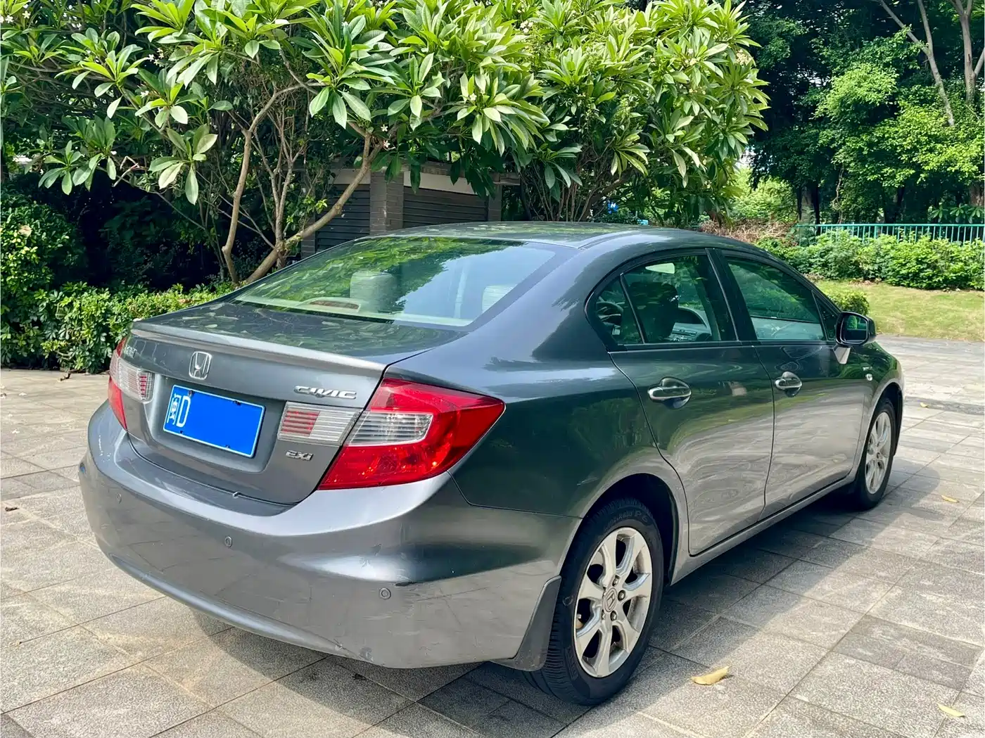 Фото 4 - Honda Civic