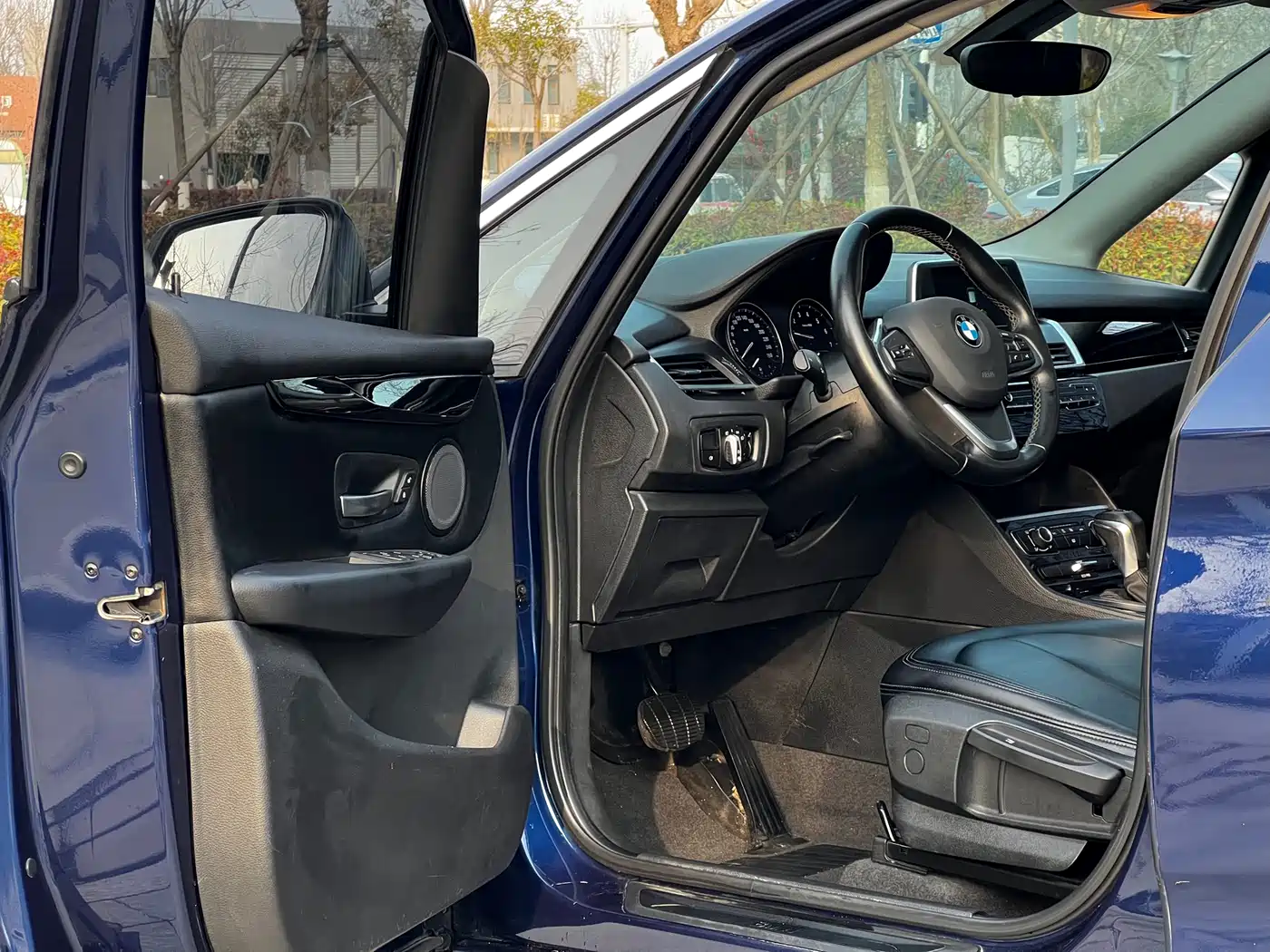 BMW 2 Series Touring 2019 218i Fashion фото 4