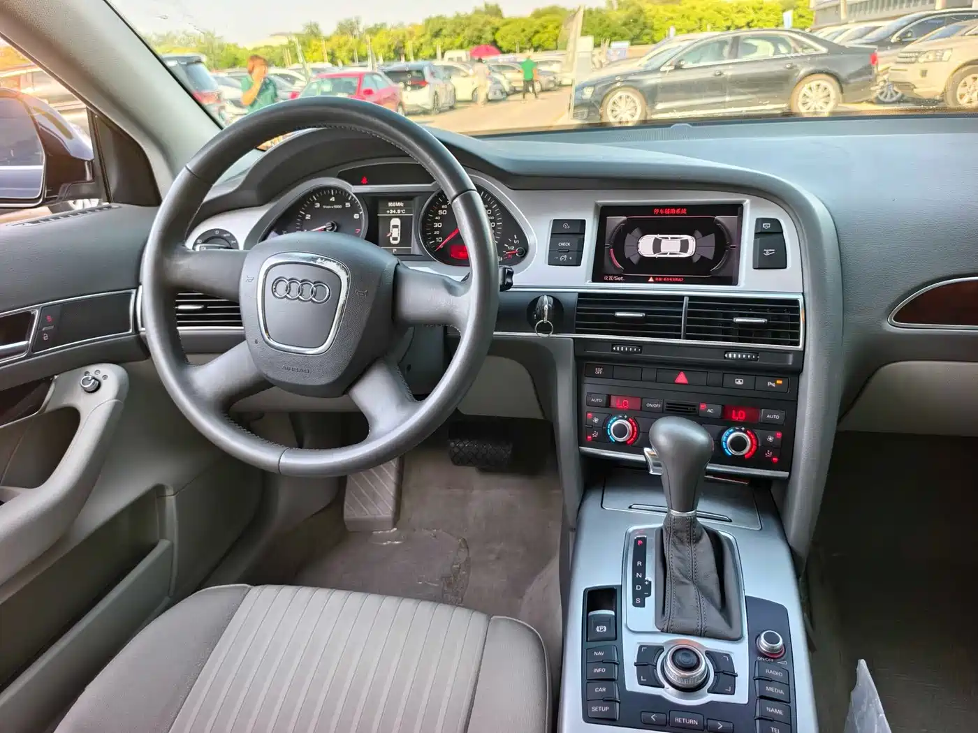 Audi A6L 2011 2.0 TFSI Automatic Comfort фото 13