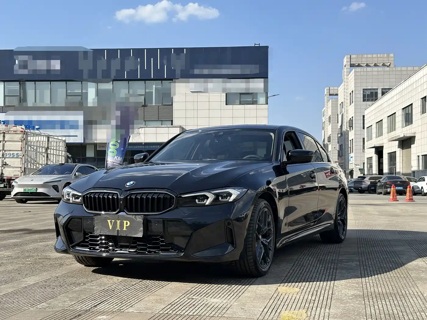 BMW 3 Series 2025 330Li M Sport Night Edition