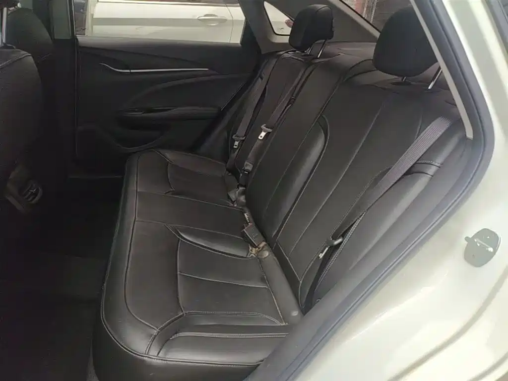 Buick Excelle 2019 18T Auto Connected Elite China VI фото 17