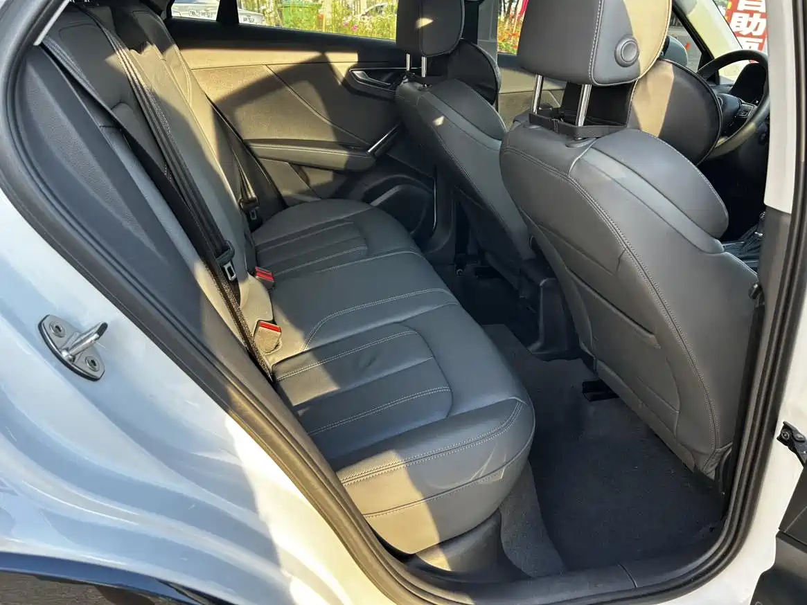 Audi Q2L 2023 2022 35 TFSI Fashion Dynamic