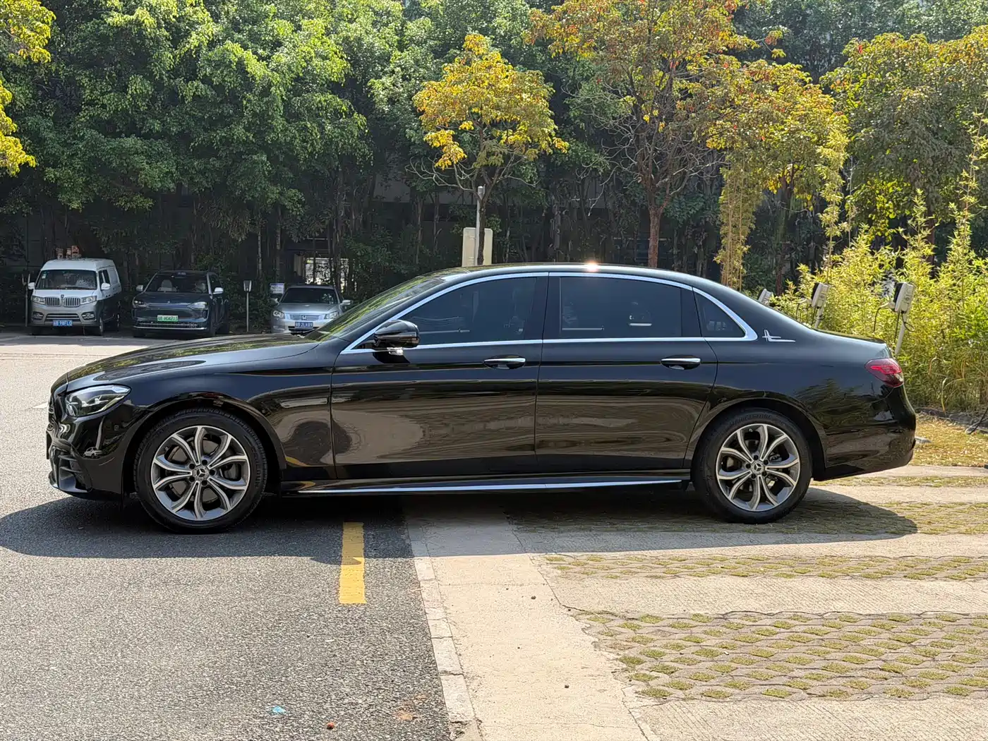 Mercedes-Benz E-Class 2022 Facelift E 300 L Sport Fashion Style фото 10