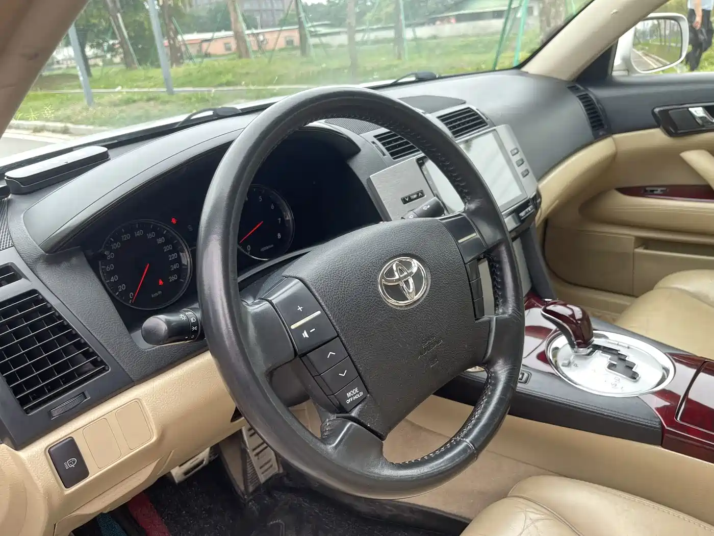 Toyota Reiz 2008 2.5S Special Commemorative Edition фото 5