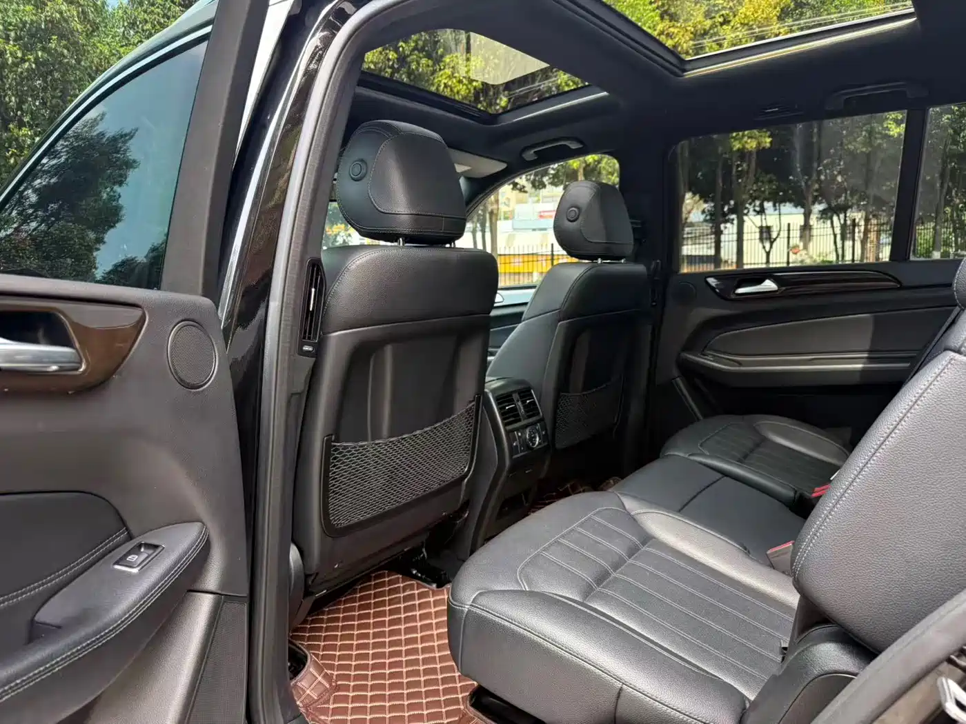 Mercedes-Benz GLS 2018 Facelift GLS 400 4MATIC Sport фото 26