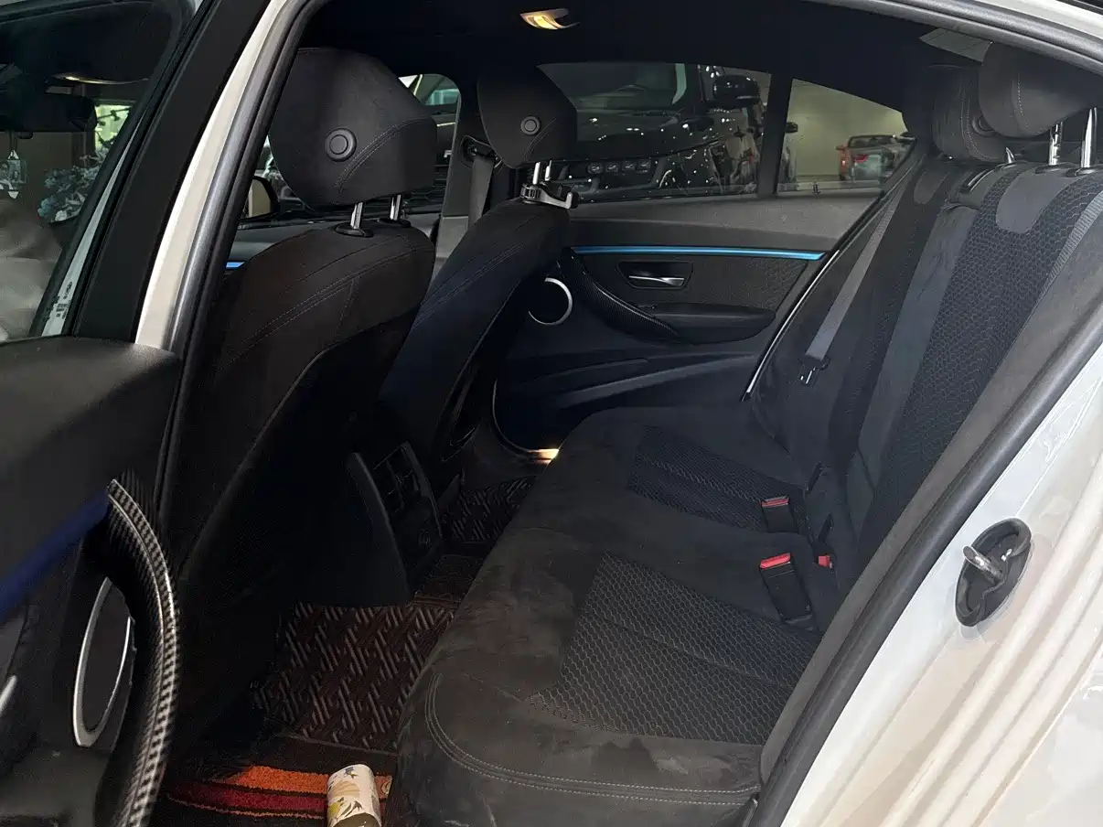 BMW 3 Series 2018 320i M Sport Package фото 8