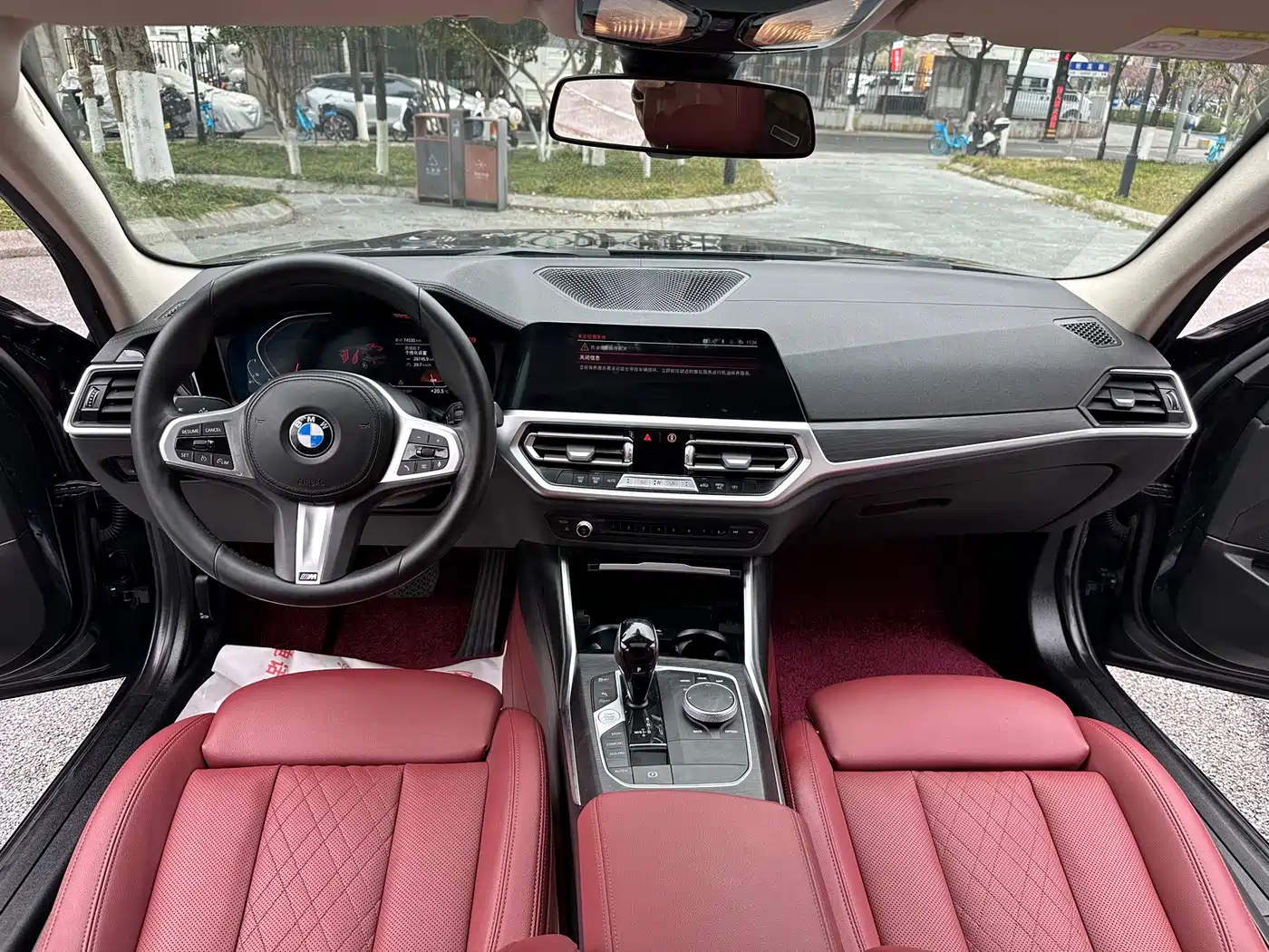 Photo 14 - BMW 3 Series