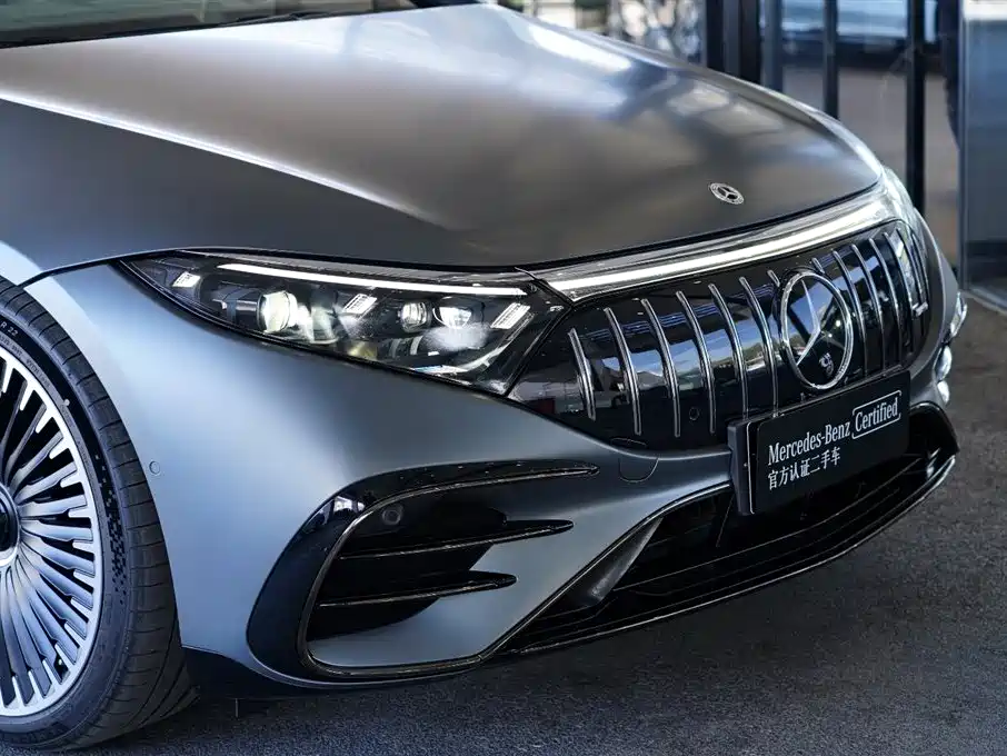 MERCEDES-BENZ EQS AMG