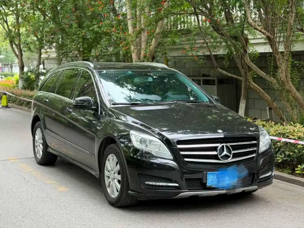 Mercedes-Benz R-Class 2017 R 320 4MATIC Business Collector's Edition фото 3