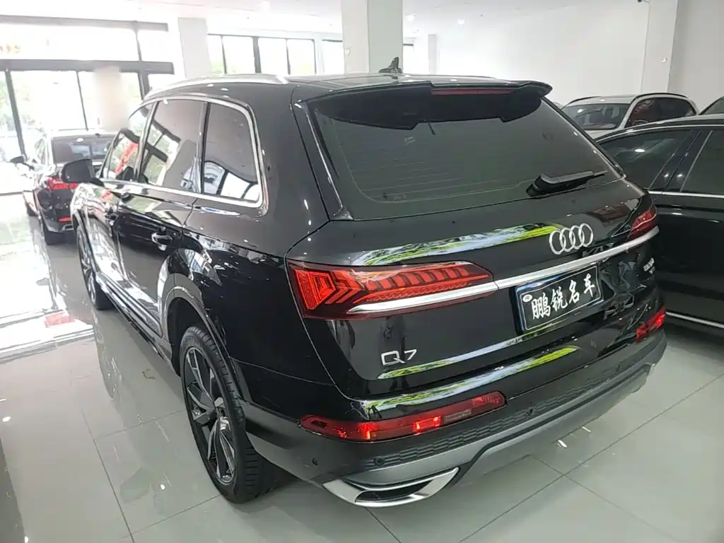 Audi Q7 2024 2023 55 TFSI quattro S line Sport