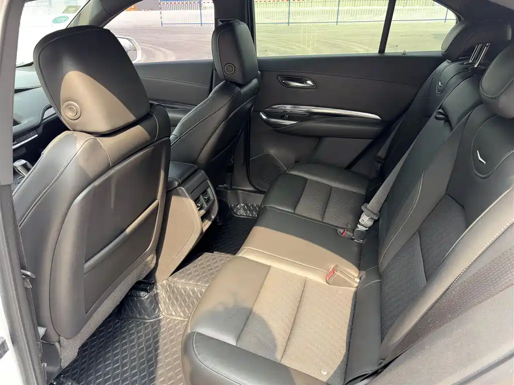 Cadillac XT4 2018 Model 28T 2WD Technology фото 24