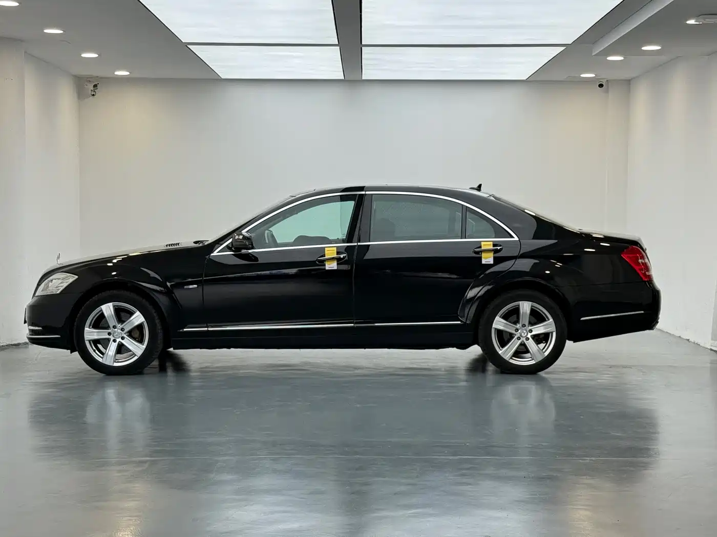 Mercedes-Benz S-Class 2011 S 350 L CGI фото 9