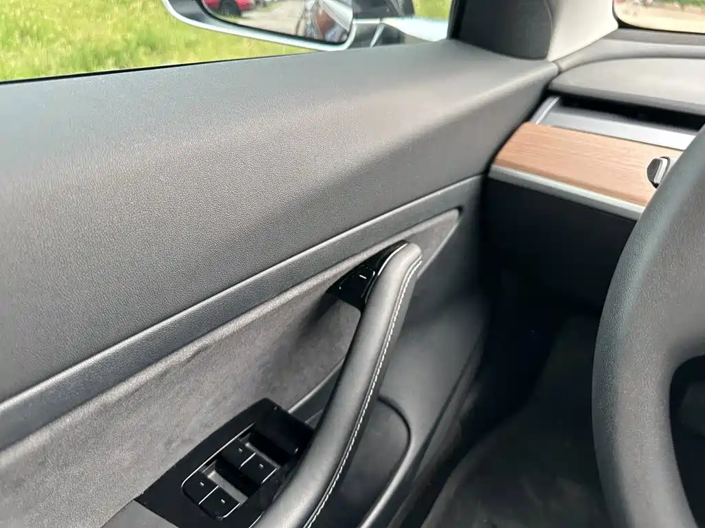Tesla Model 3 2020 2020 Standard Range Rear-Wheel Drive Upgrade