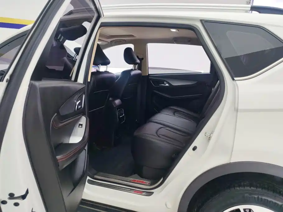 Baojun 560 2015 2015 1.8L Manual Luxury