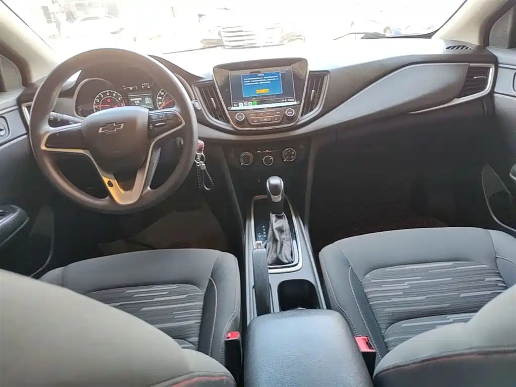 Chevrolet Monza 2019 Redline 320T DCT Joy Edition China VI фото 10